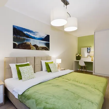 Hotel apartamentowy D&c Holdings 4*