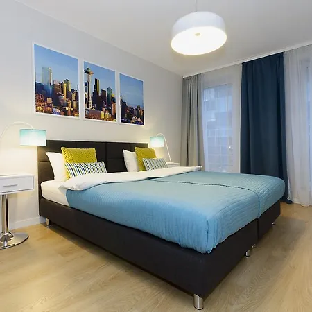 Hotel apartamentowy D&c Holdings
