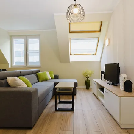 D&c Holdings מלון דירות