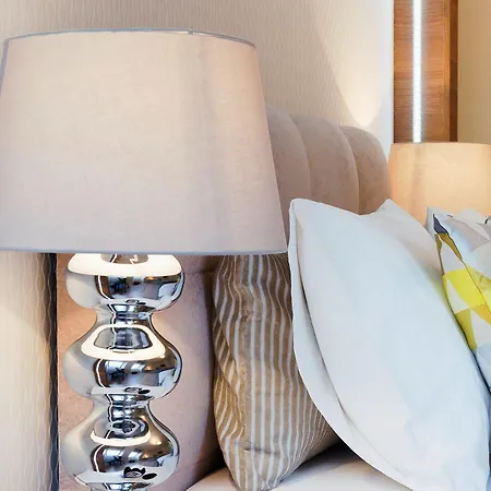 D&c Holdings ורוצלב