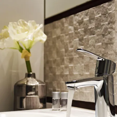 D&c Holdings ורוצלב