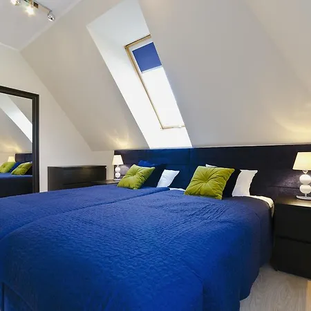 D&c Holdings Aparthotel Vratislav