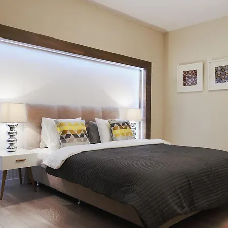 D&c Holdings מלון דירות 4*